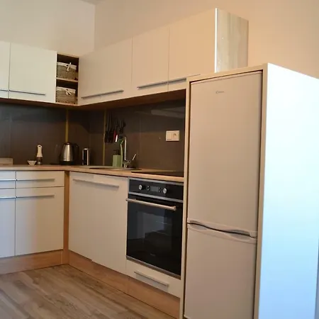 Number 5 * Mladá Boleslav